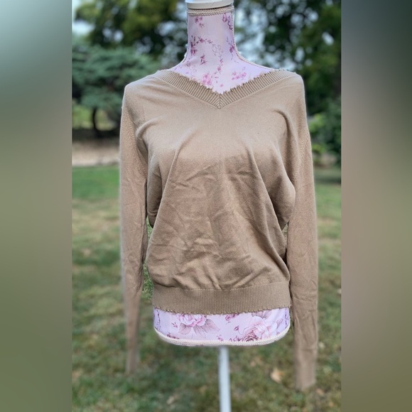 Minnie Rose 7GG Cashmere Frayed Edge Cropped Vneck sweater (read description) - Picture 4 of 15